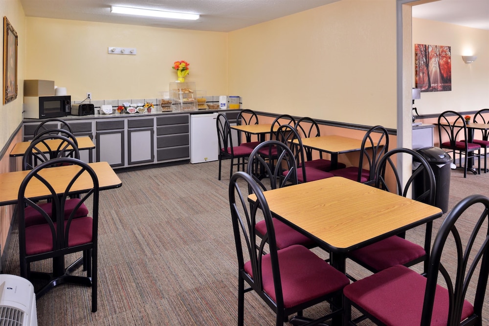 americas best value inn knob noster