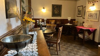 hotel la more at the bisbee inn