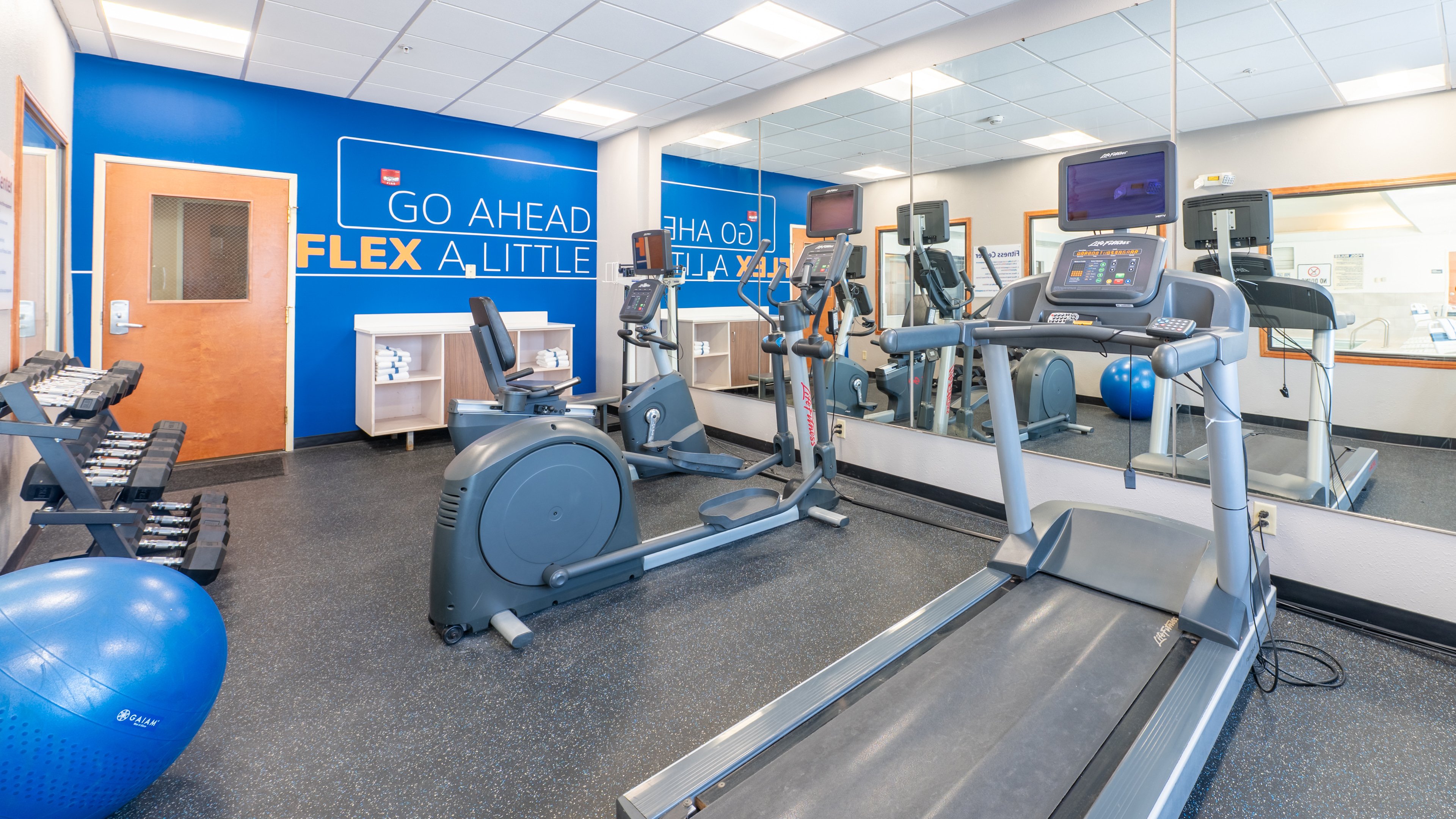 holiday inn express hotel and suites anderson north by ihg