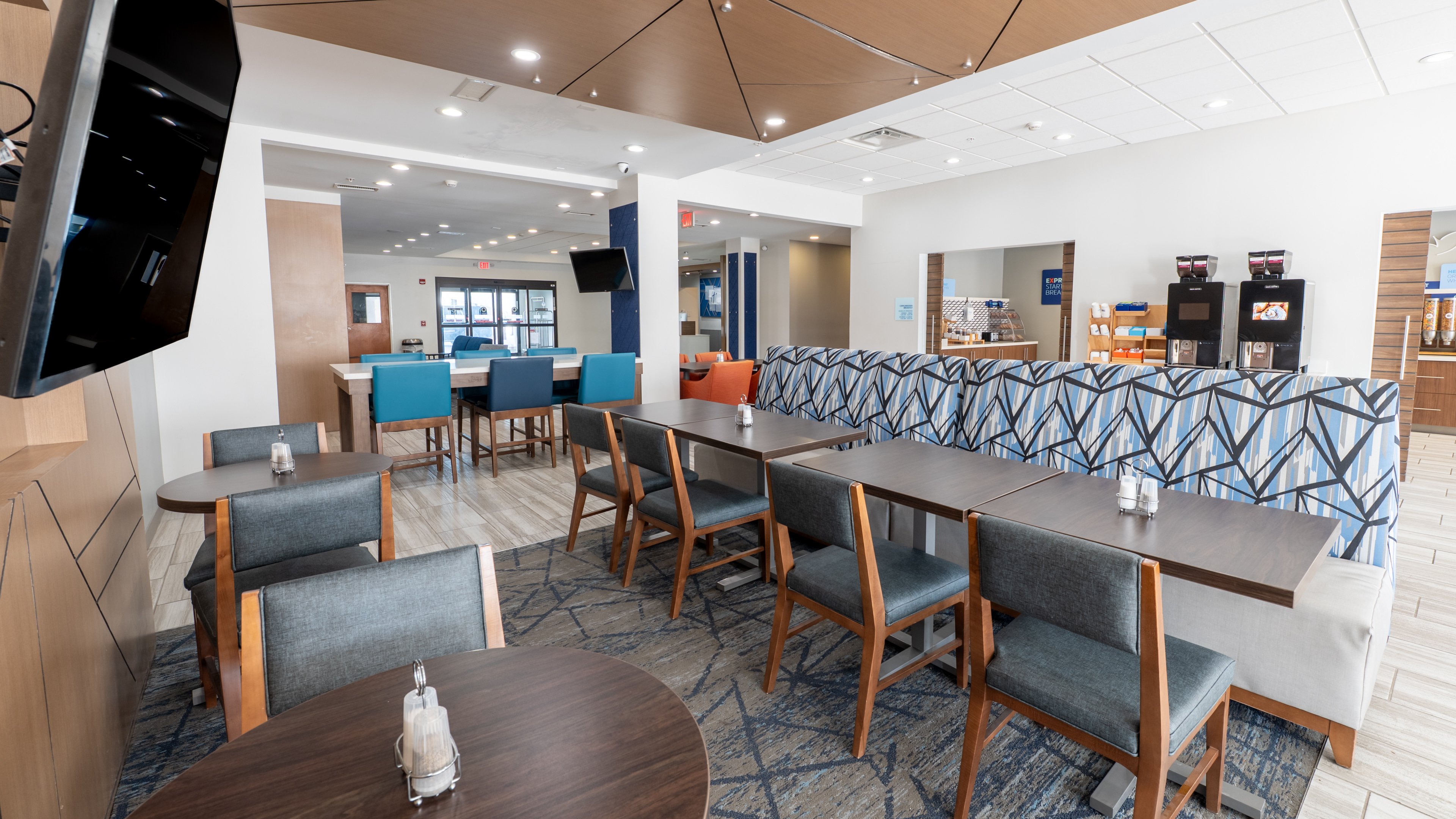 holiday inn express hotel and suites anderson north by ihg