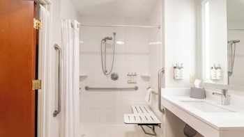 Holiday Inn Express Hotel & Suites Anderson North By Ihg,Madison>>Anderson,3 star