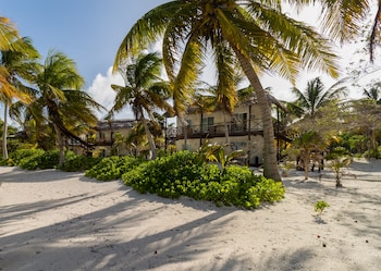 grand slam fishing lodge tulum