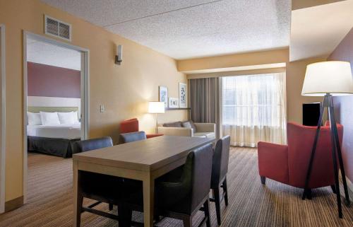 comfort inn and suites st paul northeast