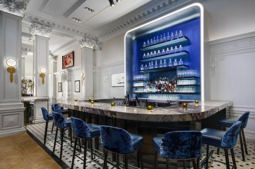 the algonquin hotel times square autograph collection