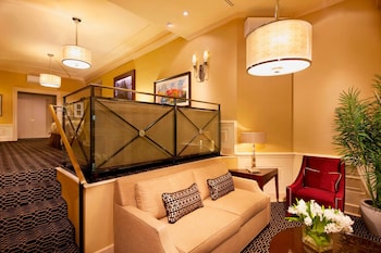 the algonquin hotel times square autograph collection