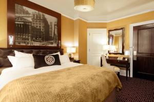 the algonquin hotel times square autograph collection