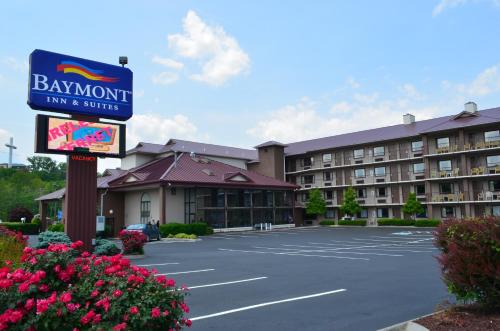 baymont by wyndham pigeon forge near island drive
