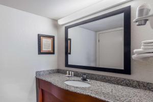 baymont by wyndham pigeon forge near island drive