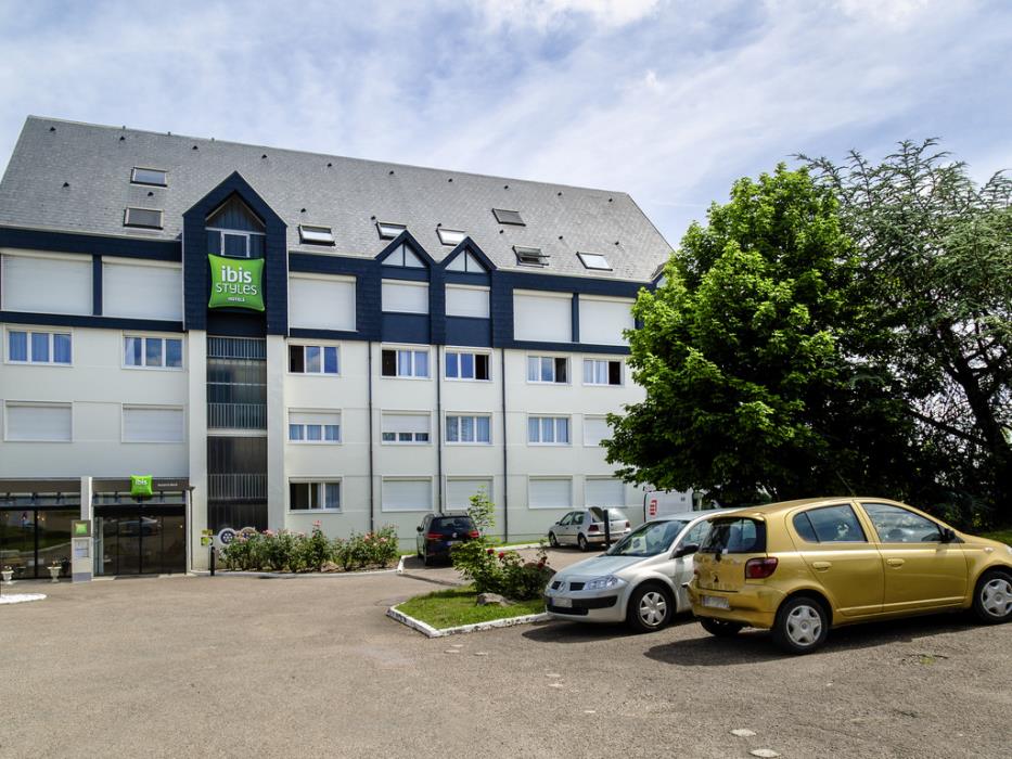 ibis styles auxerre nord