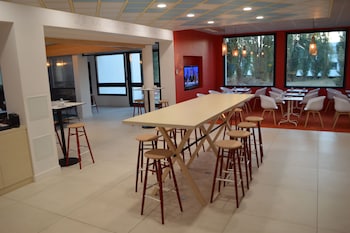 ibis styles auxerre nord