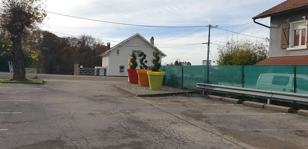 premiere classe besancon ecole valentin