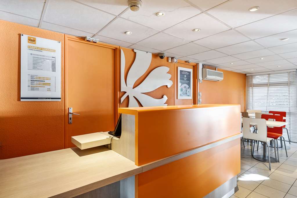 premiere classe besancon ecole valentin