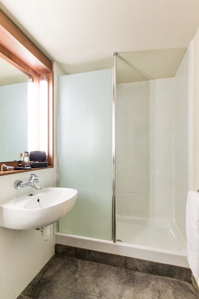 hotel campanile besancon nord ecole valentin