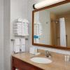 hampton inn and suites holly springs