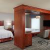 hampton inn and suites holly springs