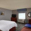 hampton inn and suites holly springs