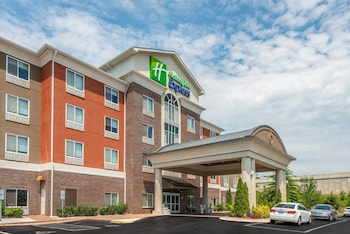 Holiday Inn Express Hotel And Suites Statesville By Ihg,Statesville>>Hickory,3 star