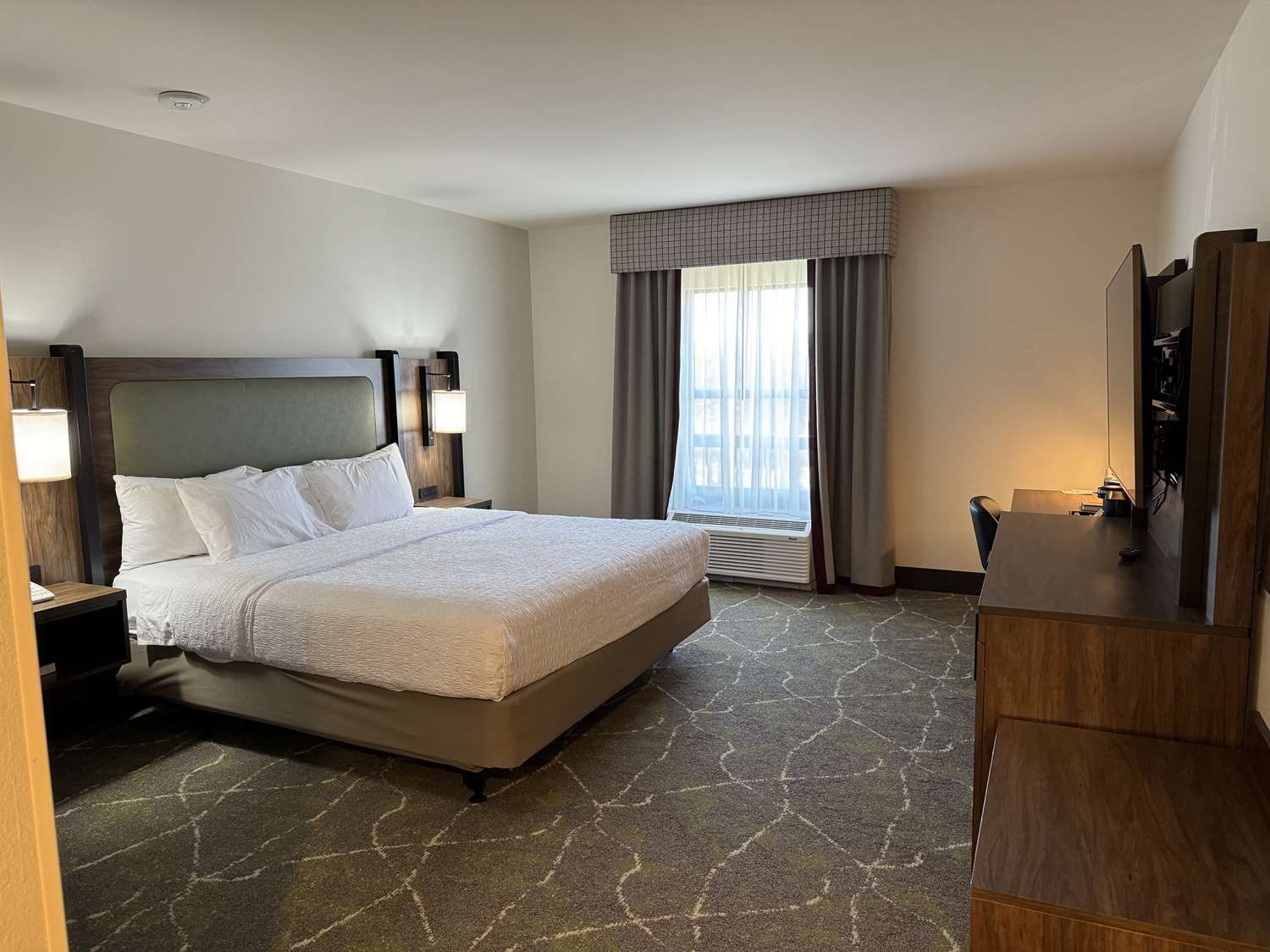 hampton inn and suites dobson