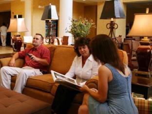 Hampton Inn And Suites Dobson,Mount Airy>>Dobson,3 star