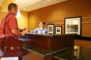 Hampton Inn And Suites Dobson,Mount Airy>>Dobson,3 star