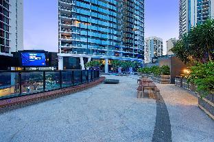 surfers paradise