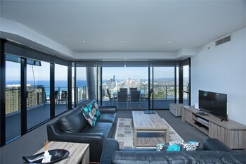 surfers paradise