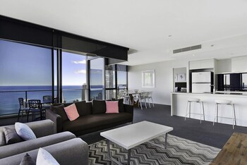 surfers paradise