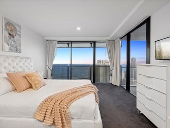 surfers paradise