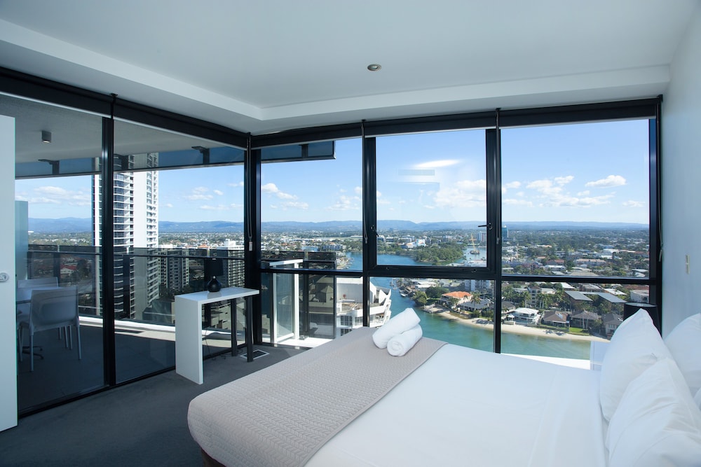 surfers paradise