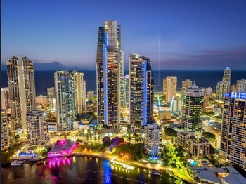 surfers paradise