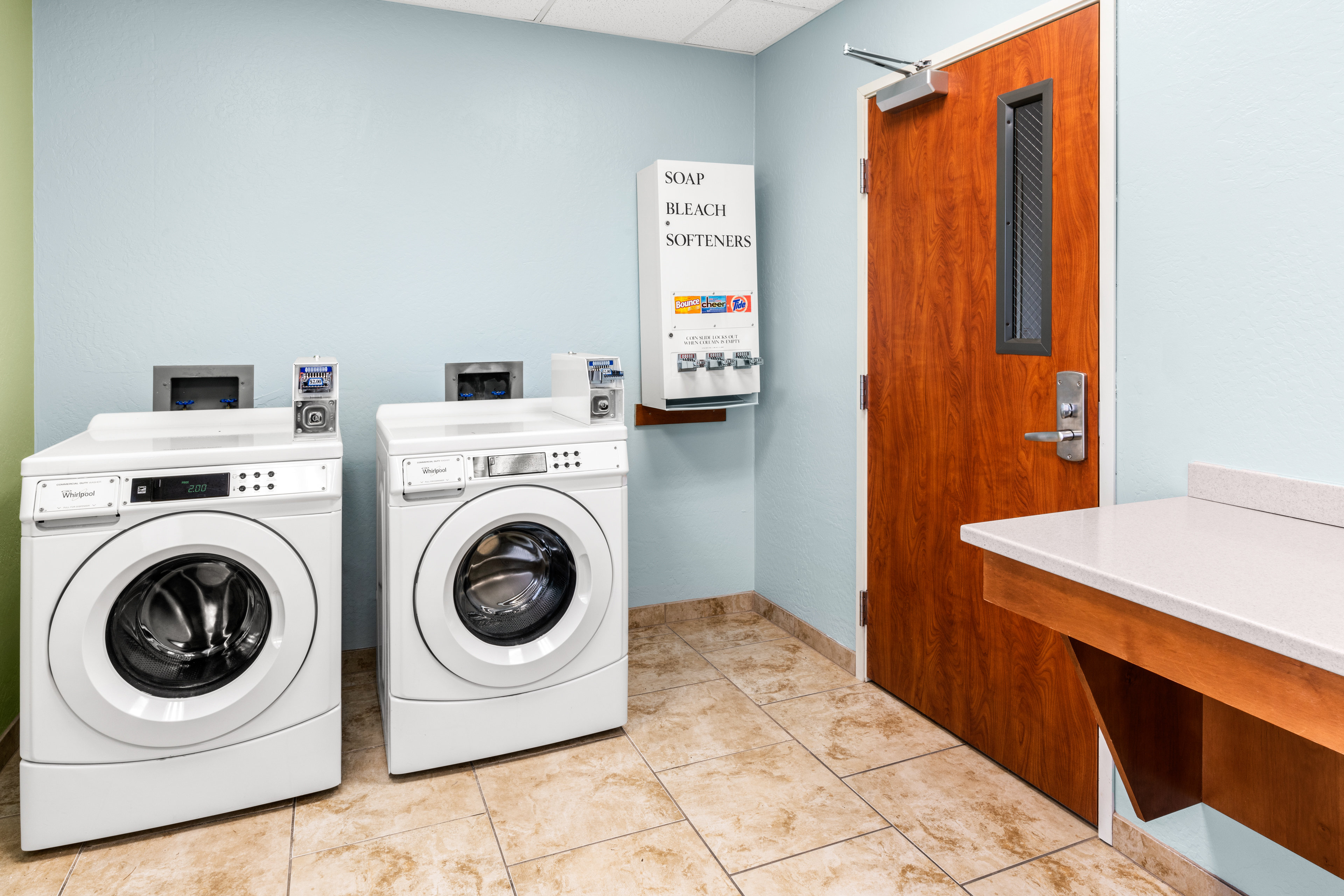 holiday inn express and suites klamath falls central by ihg
