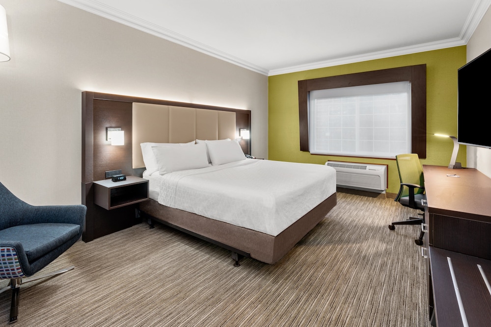 holiday inn express and suites klamath falls central by ihg