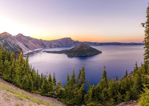 holiday inn express and suites klamath falls central by ihg