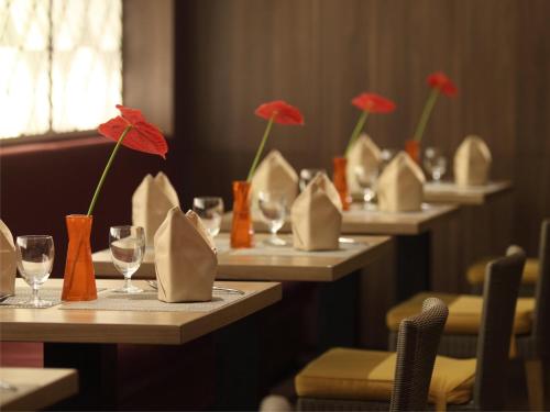 hotel santika pandegiling surabaya