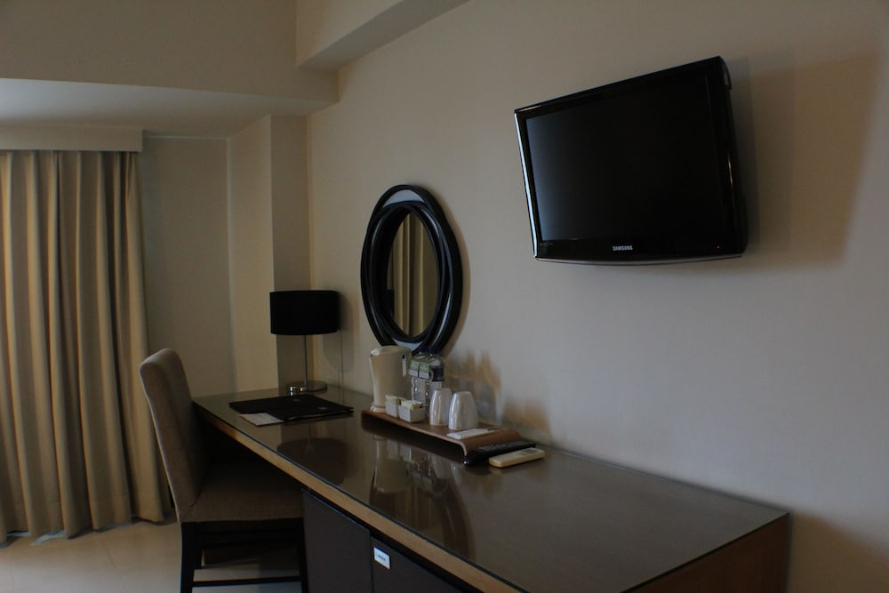 hotel santika pandegiling surabaya