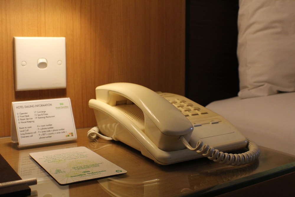 hotel santika pandegiling surabaya
