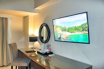 hotel santika pandegiling surabaya