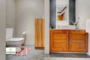 sunset boulevard suite