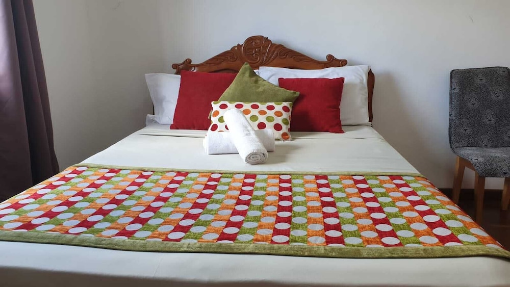 sunset boulevard suite