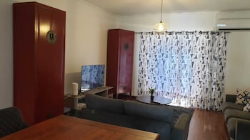 sunset boulevard suite