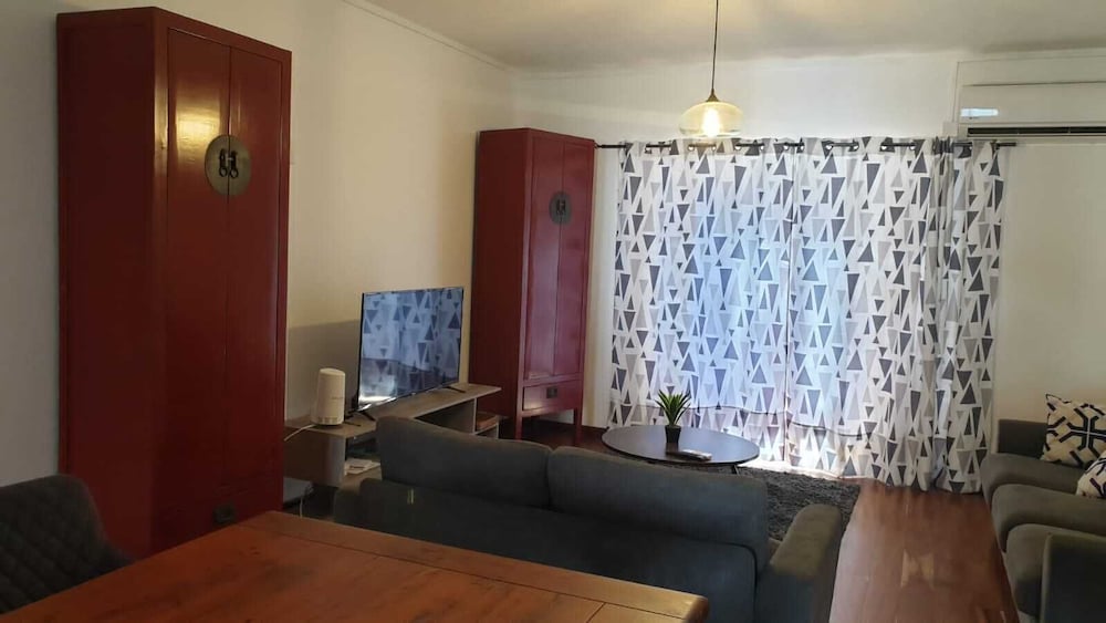 sunset boulevard suite