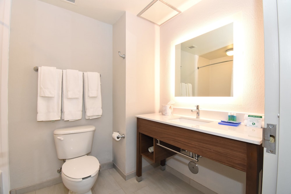 holiday inn express hotel and suites southern pines by ihg