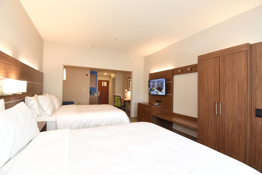 holiday inn express hotel and suites southern pines by ihg