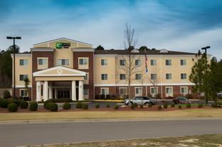 holiday inn express hotel and suites southern pines by ihg