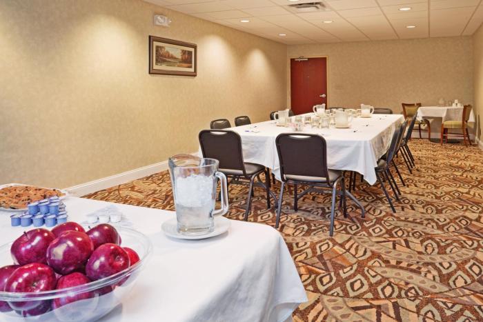 holiday inn express hotel and suites southern pines by ihg