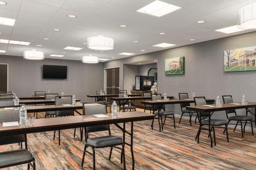 homewood suites by hilton charlottesville va