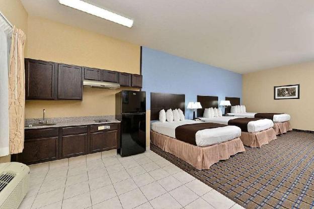 western inn and suites