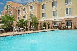 holiday inn express and suites alexandria by ihg