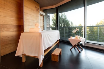 costa colonia riverside boutique hotel