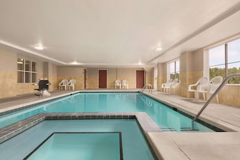 Country Inn & Suites By Radisson, Wytheville, Va,Virginia>>Wytheville,3 star
